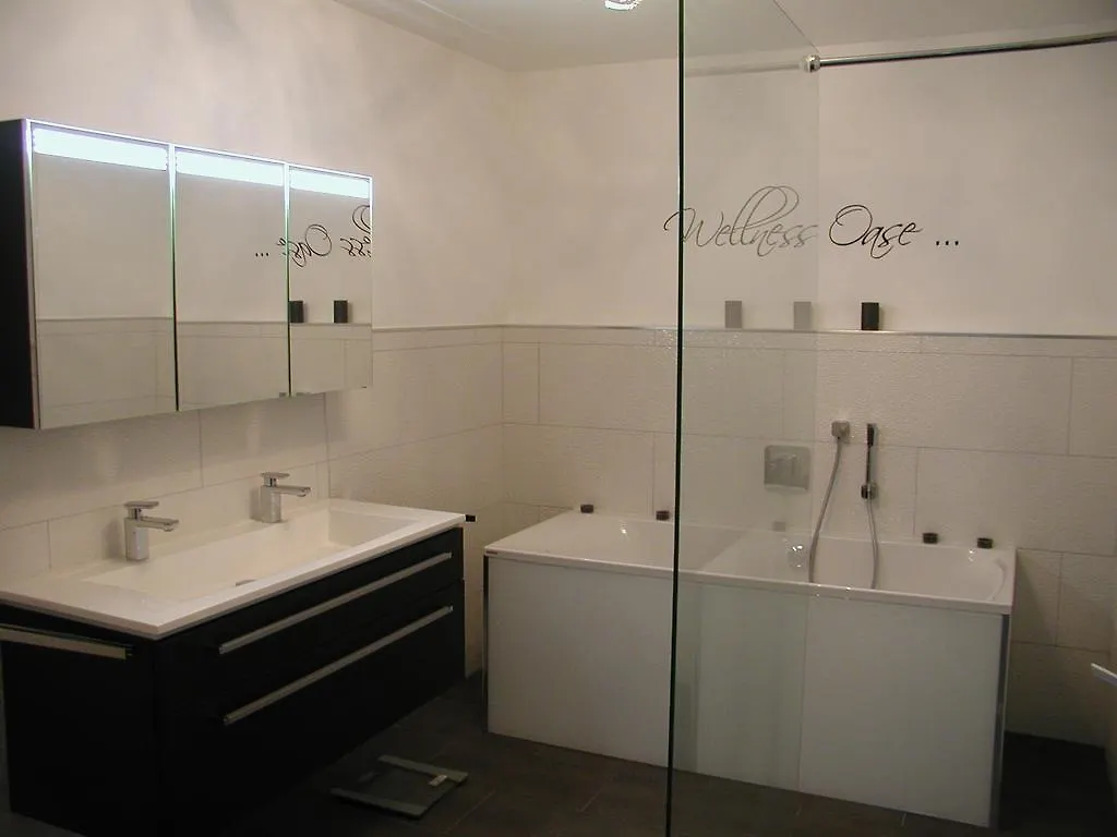 Lifestyle Beauty & Wellness Apartment Moosbach
